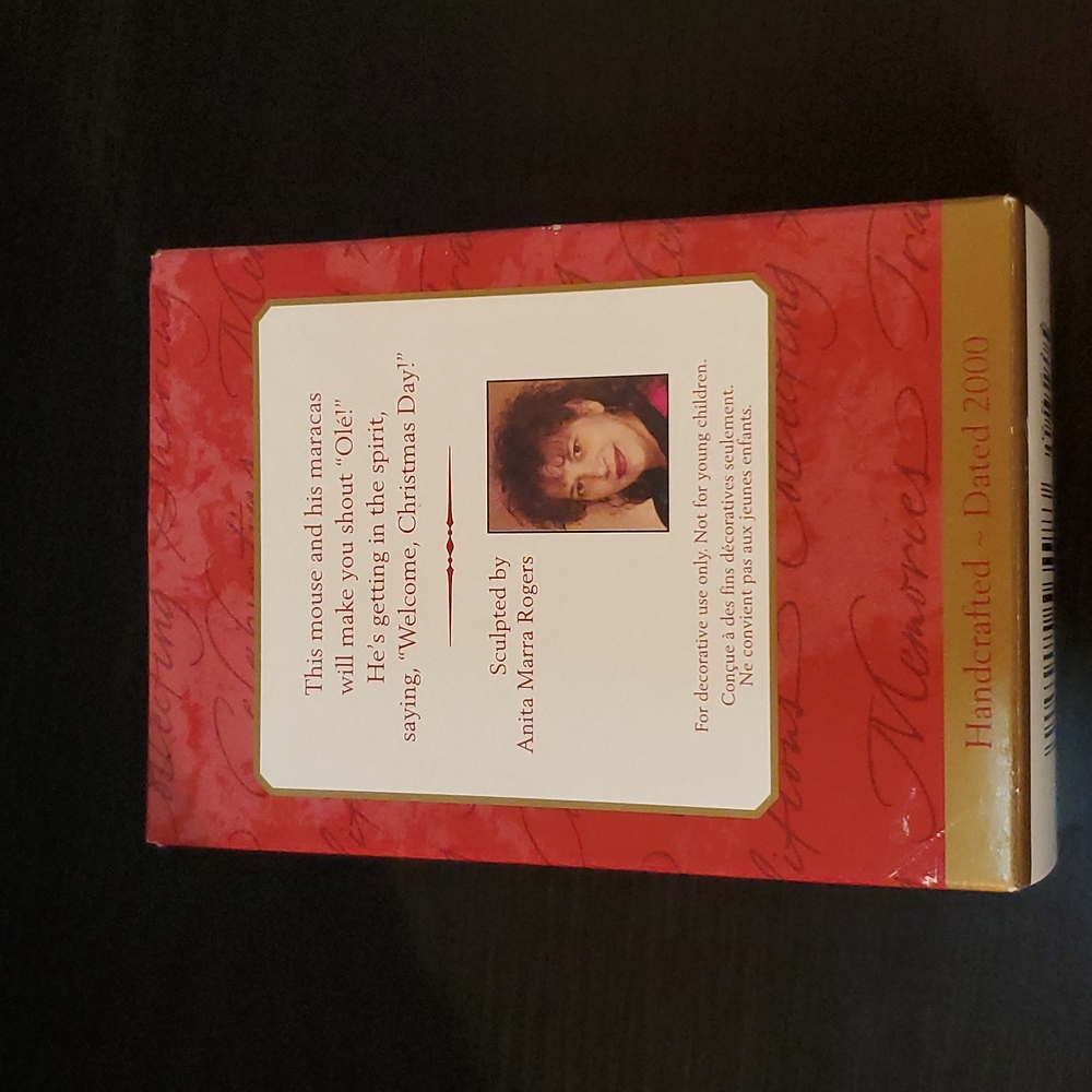 Vintage Hallmark Keepsake Ornament Feliz Navidad Maracas Ornament 2000 - Picture 2 of 6